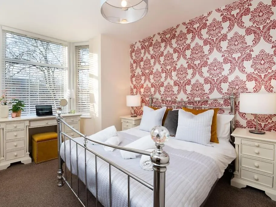 Huge 12 Bedroom Sleep 24 Luxury With 2 Hot Tubs Scarborough Dom wakacyjny