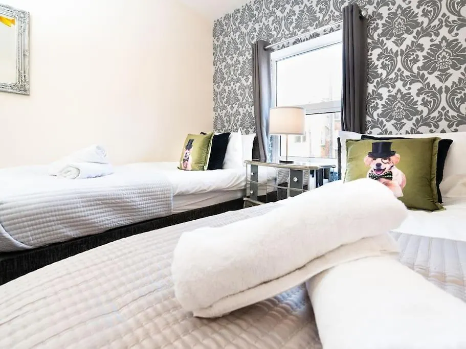 Huge 12 Bedroom Sleep 24 Luxury With 2 Hot Tubs Scarborough Dom wakacyjny