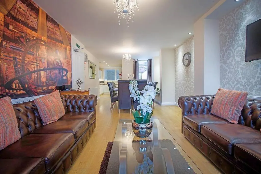 Huge 12 Bedroom Sleep 24 Luxury With 2 Hot Tubs Scarborough Wielka Brytania